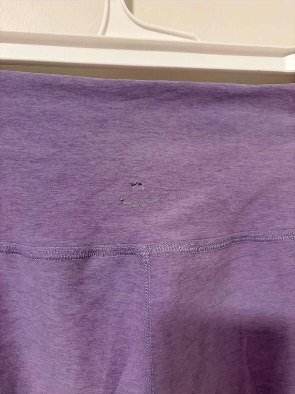 Beyond Yoga Super Soft Crossover Light Purple Leggings - Picture 4 of 4